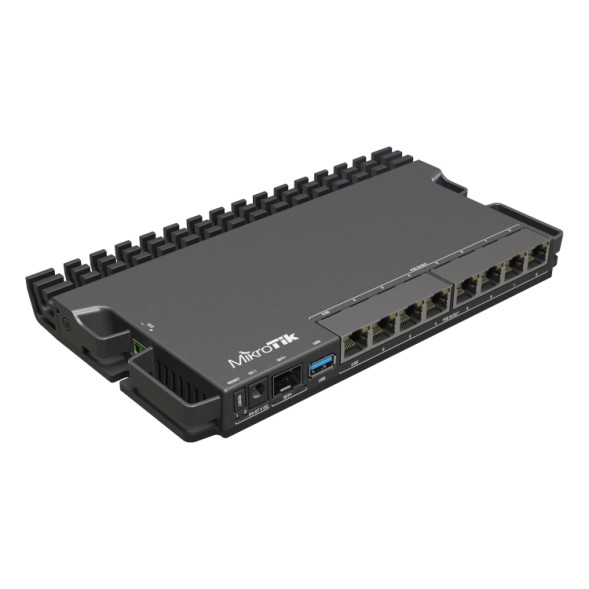 Routerboard con POE-IN y POE-OUT (150W) en todos los puertos. x7 puertos Gb, x1 2.5G, x1 SFP+ y x1 USB. Level 5