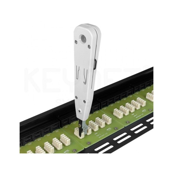 Patch Panel para rack de 19", x25 puertos Cat3 UTP 50p LSA 90º